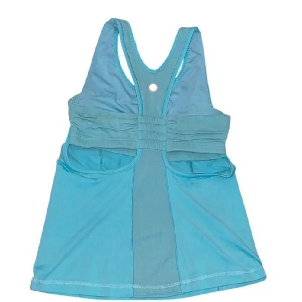 Lululemon Turquoise Racer Back Tank Built in Bra Size 6 Flawed